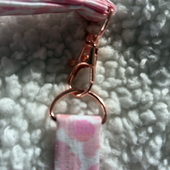 Great teacher gifts ! Hand crafted Pink and White Heart Lanyard/Pen holder - Picture 3 of 4